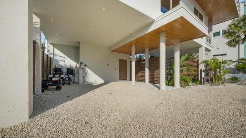 Vantage Point - image 27