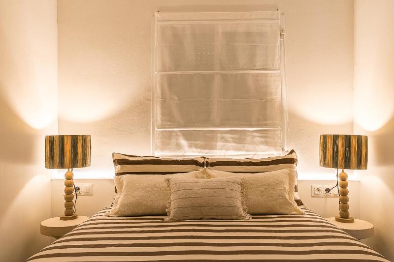 Beautiful apartment with Balcony in Barcelona - image 15
