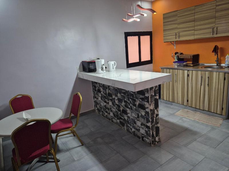 Superbe studio Yoff a cote de la plage de yoff - image 10