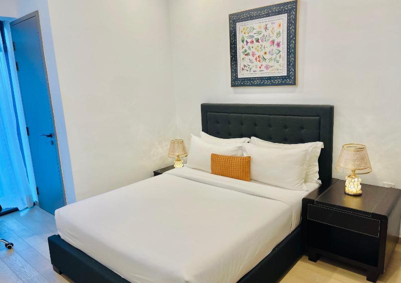 Eaton Residences KLCC - Luxury Homestay - image 3