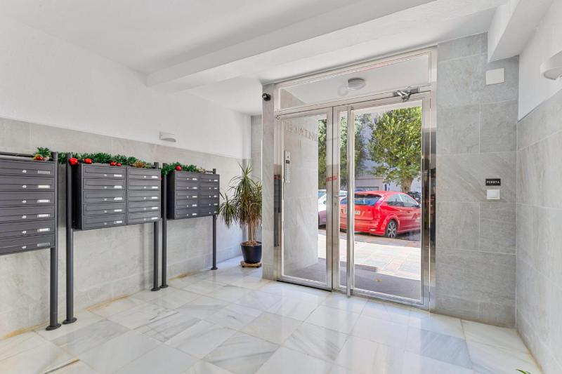 Modern apartment in Los Boliches near beach - image 2