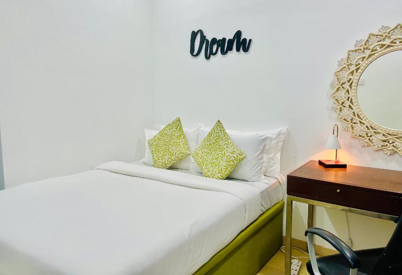 Eaton Residences KLCC - Luxury Homestay - image 11