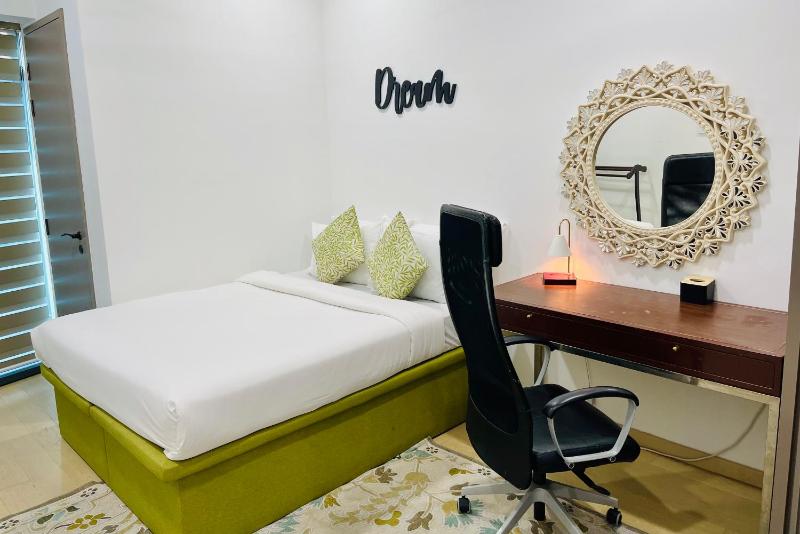 Eaton Residences KLCC - Luxury Homestay - image 7