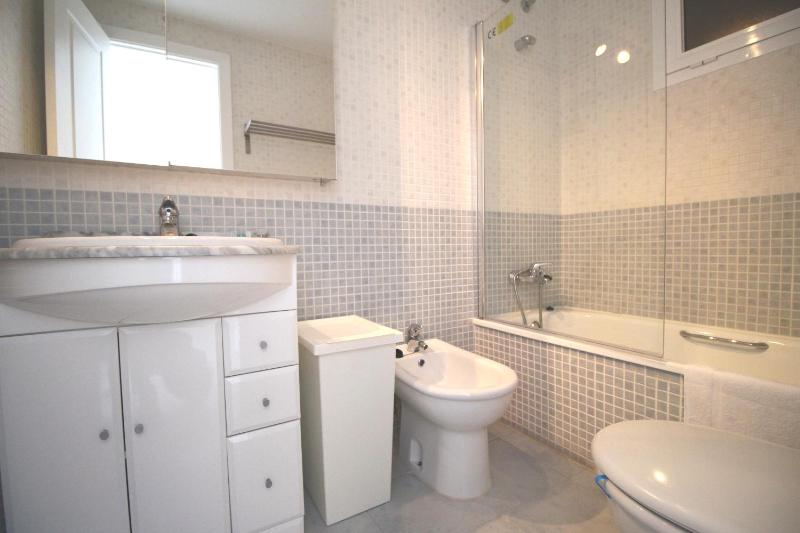 Apartment with Sea View image 1