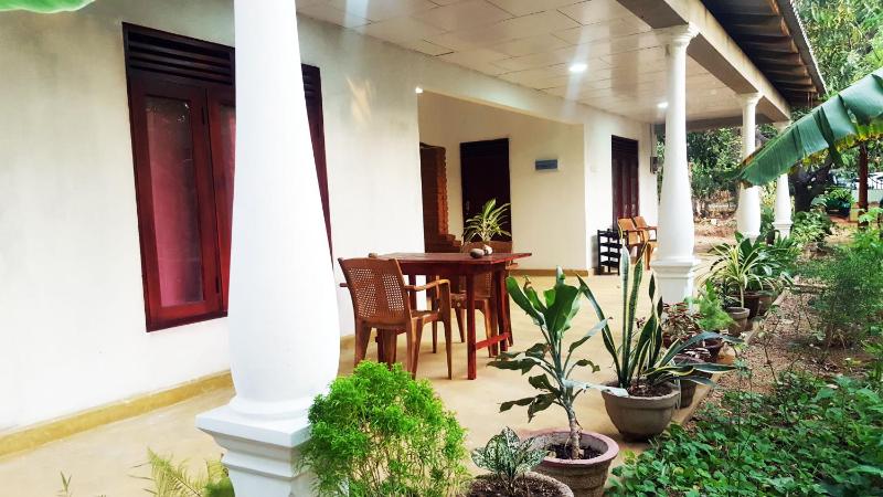 Kassapa Home Stay - image 16