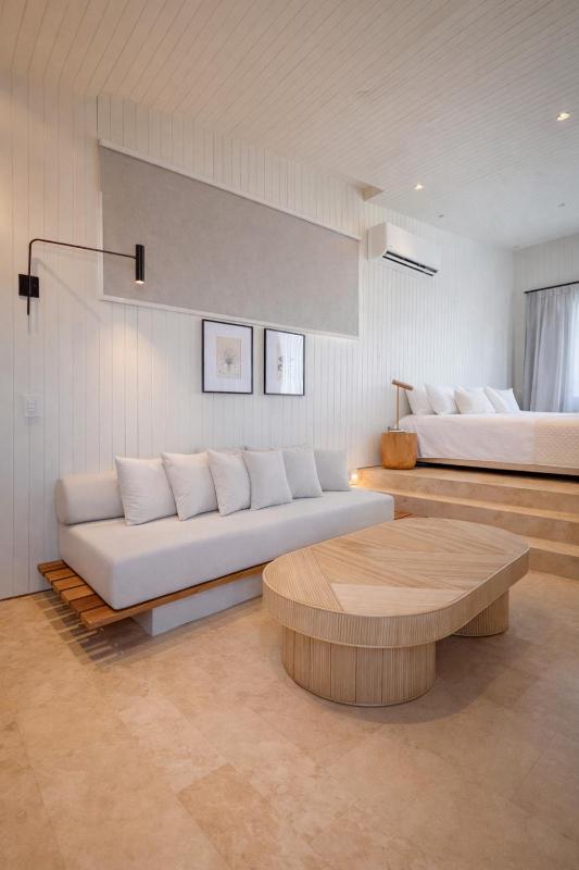 Locus Solus Hotel Singular - image 42