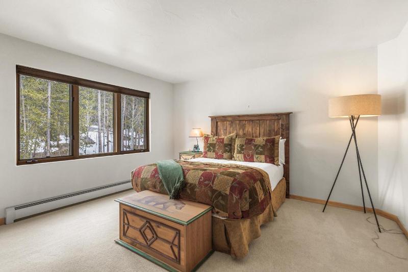 Chateau at Dyer Trail - image 43