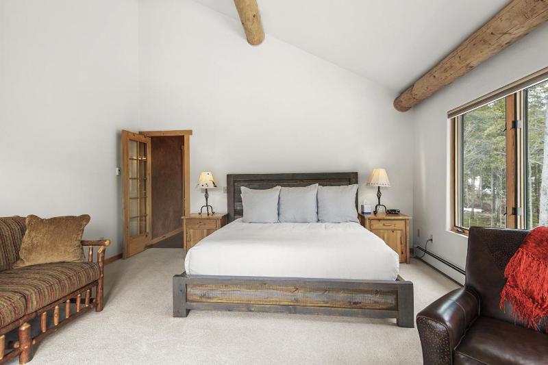 Chateau at Dyer Trail - image 40