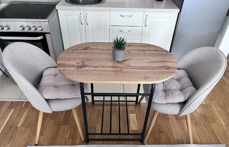 Primavera Apartment - image 12