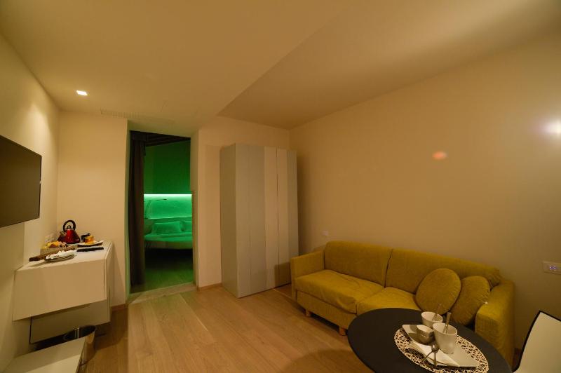 Quadruple Room without kitchen image 2