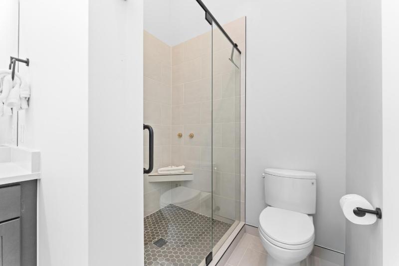 Brightwood #301 Building 2 - image 10