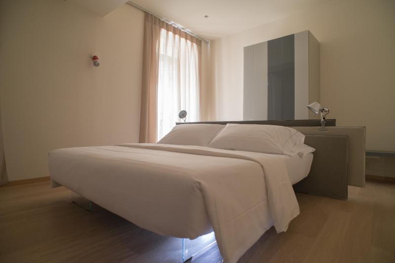 Verona Design - image 3
