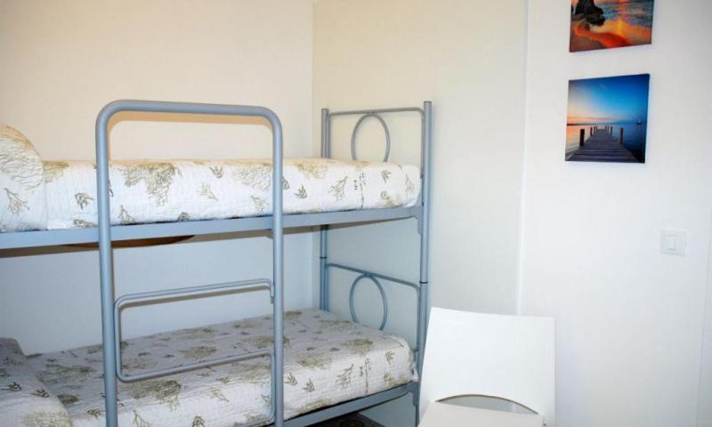 Apartment close to the beach - image 4