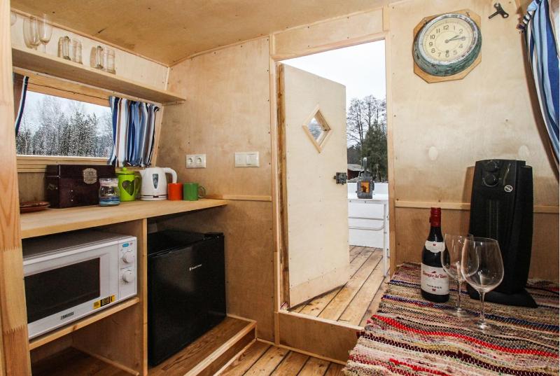 Mobile Home image 3