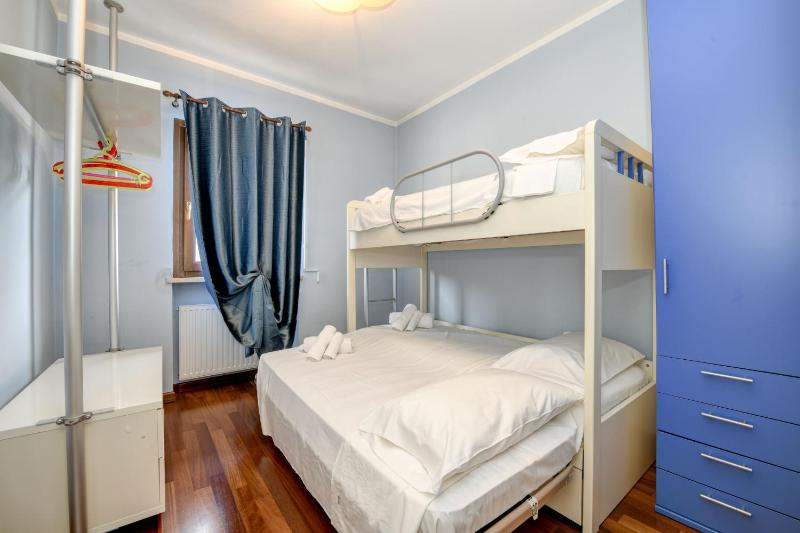Laguna Lake Front Apartment - image 23