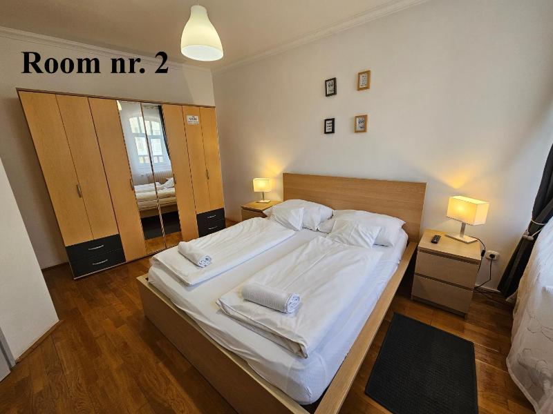 Zoli Apartmanok-Zoli Kölcsey 19 Villa - image 14