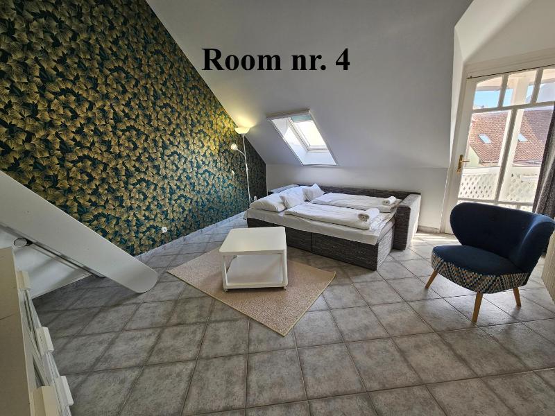 Zoli Apartmanok-Zoli Kölcsey 19 Villa - image 4