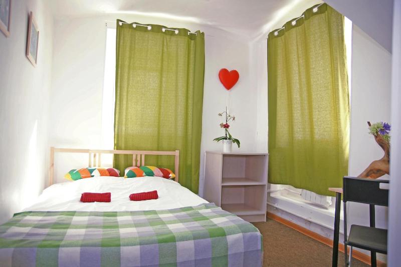 Standard Double Room image 3