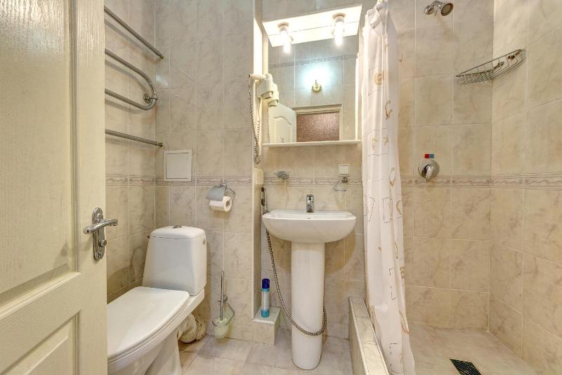 Standard Double Room image 2