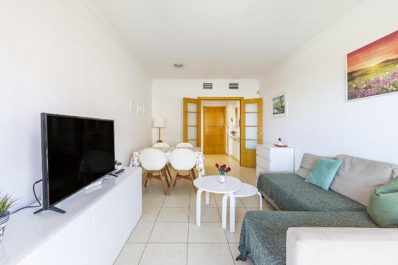 A&N Modern Coast Apartment with Pool & Parking - image 42