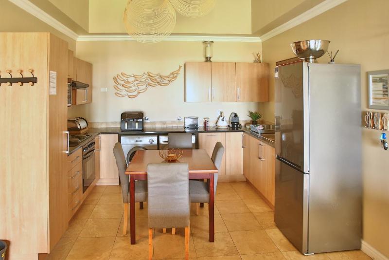 Ellefsen Golf Suite 108 Langebaan 4-sleeper - image 7