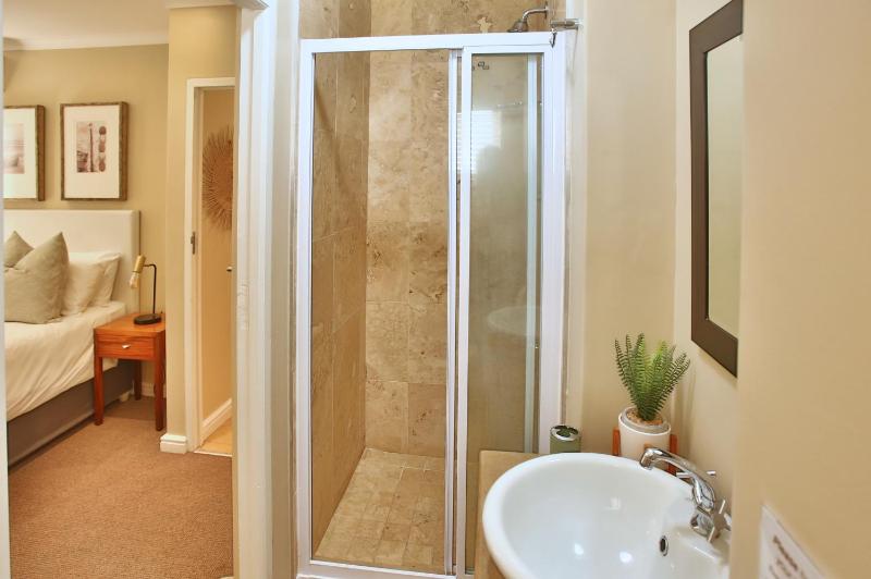 Ellefsen Golf Suite 108 Langebaan 4-sleeper - image 6