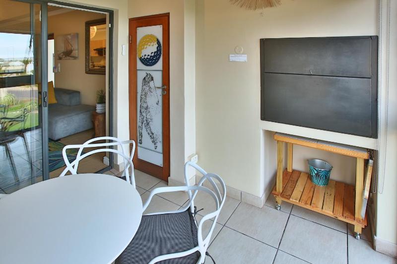 Ellefsen Golf Suite 108 Langebaan 4-sleeper - image 11