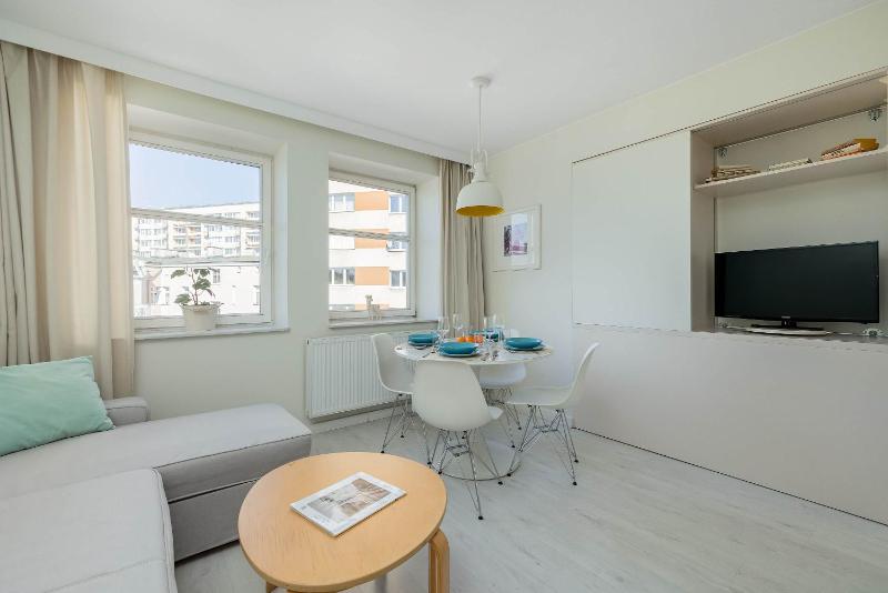 Funkcjonalne Apartamenty Blisko Zamku Książąt Pomorskich w Szczecinie by Noclegi Renters - image 29