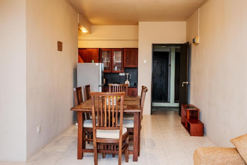 3 BR Apartment with City & Sea Views Galle - image 2