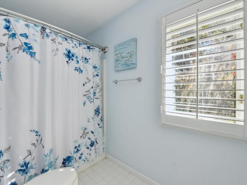 29 Off Shore Drive - image 26