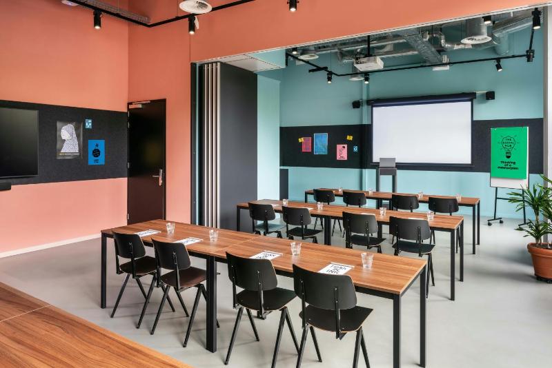 The Social Hub Amsterdam City - image 14