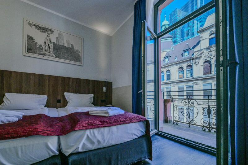 Ramada by Wyndham Frankfurt Central Station - image 10