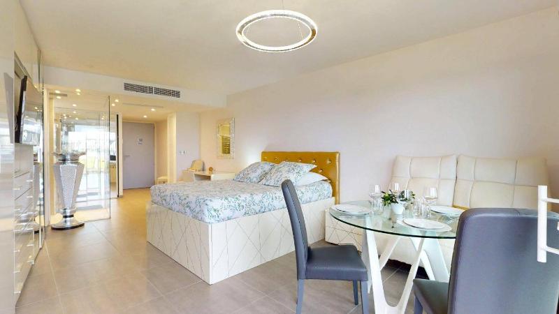 NAUTILIA 101 By AGN - Luxe avec Jacuzzi - 2 personnes 