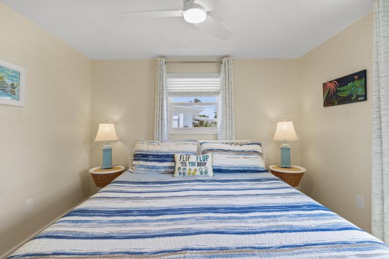 Da Beach House - 2 Blocks to Beach Pool & Spa by Anna Maria Life Vacation Rentals - image 47