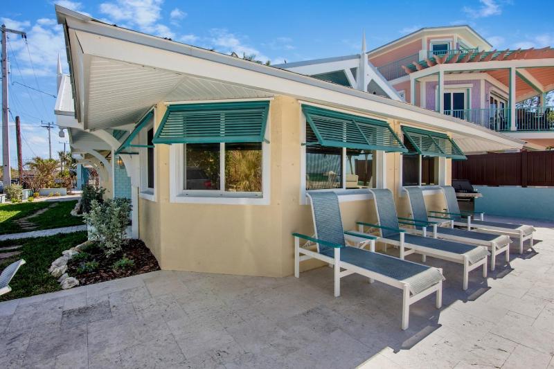 Cottage by the Sea - Gulf Front On the Beach! by Anna Maria Life Vacation Rentals - image 32