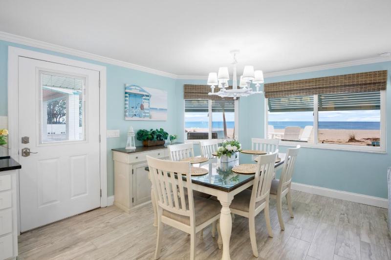 Cottage by the Sea - Gulf Front On the Beach! by Anna Maria Life Vacation Rentals - image 23