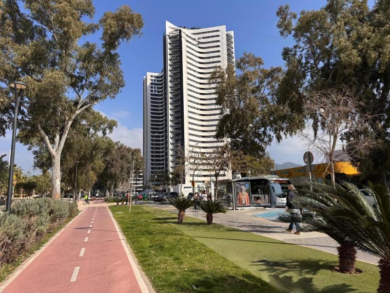 Malaga Eye - Pool Gym & Parking FREE - image 7
