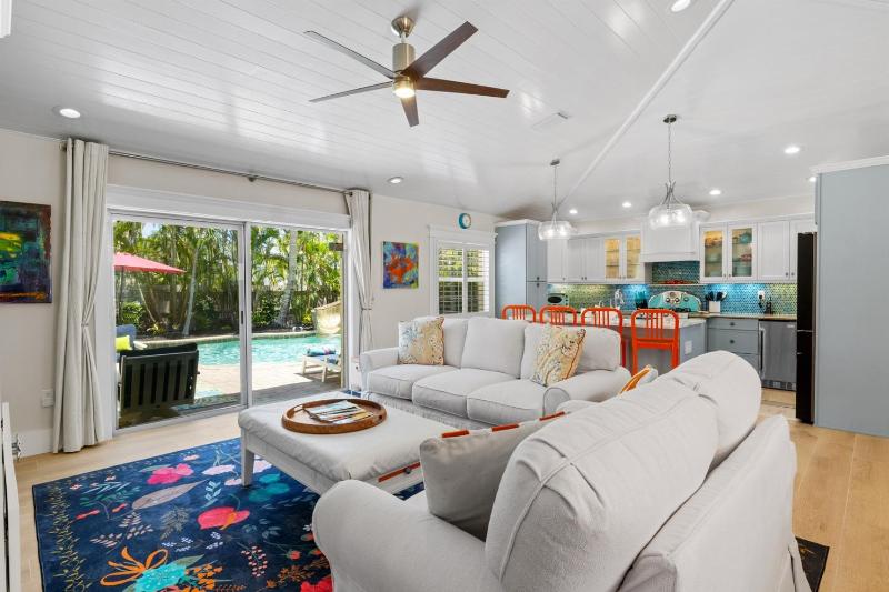 Day Dream by Anna Maria Life Vacation Rentals - image 13