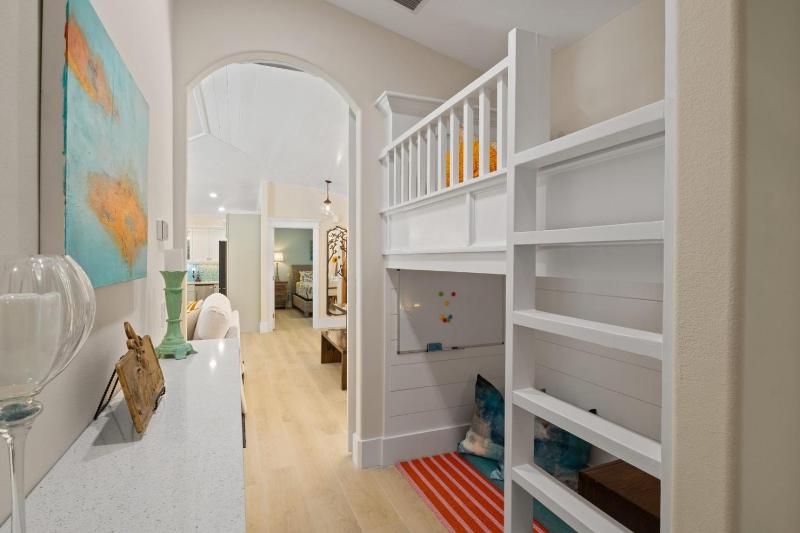 Day Dream by Anna Maria Life Vacation Rentals - image 15