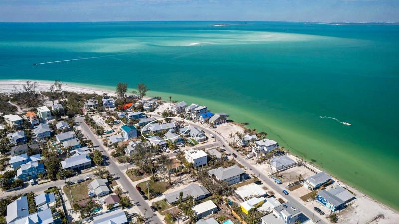 Dolce Vita - Amazing Rooftop Experience Views Pool Spa by Anna Maria Life Vacation Rentals - image 48