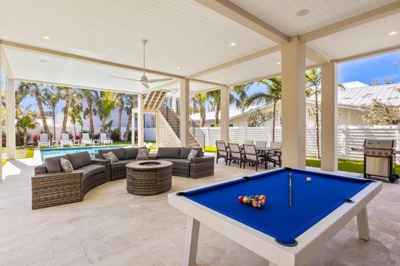 Dolce Vita - Amazing Rooftop Experience Views Pool Spa by Anna Maria Life Vacation Rentals - image 24