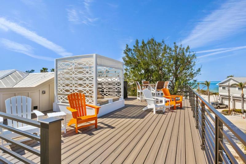 Dolce Vita - Amazing Rooftop Experience Views Pool Spa by Anna Maria Life Vacation Rentals - image 23