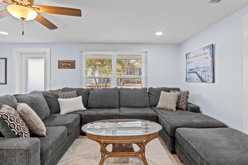 Hart of the Gulf - Dog Friendly by Anna Maria Life Vacation Rentals - image 47
