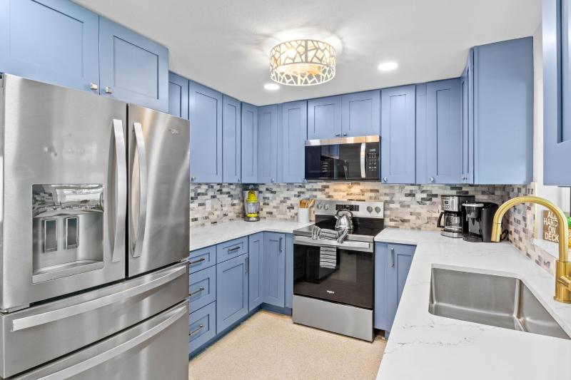 Hart of the Gulf - Dog Friendly by Anna Maria Life Vacation Rentals - image 38