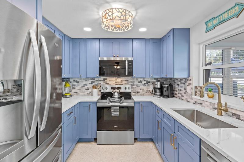 Hart of the Gulf - Dog Friendly by Anna Maria Life Vacation Rentals - image 34