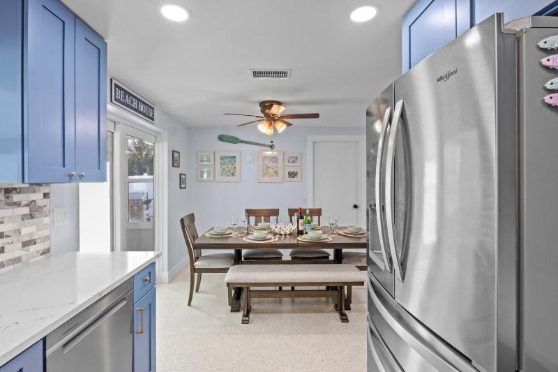 Hart of the Gulf - Dog Friendly by Anna Maria Life Vacation Rentals - image 41