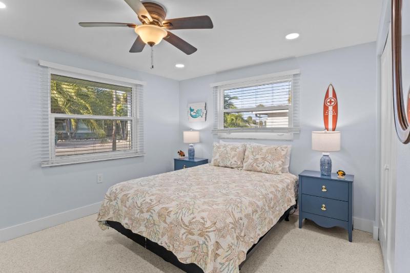 Hart of the Gulf - Dog Friendly by Anna Maria Life Vacation Rentals - image 26