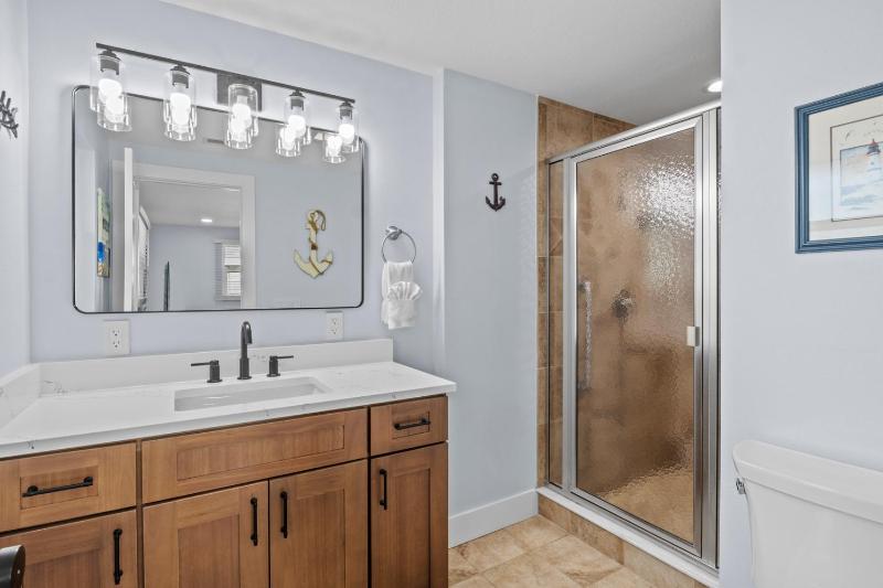 Hart of the Gulf - Dog Friendly by Anna Maria Life Vacation Rentals - image 32