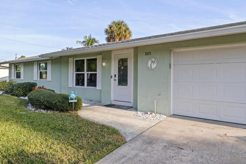 Hart of the Gulf - Dog Friendly by Anna Maria Life Vacation Rentals - image 31