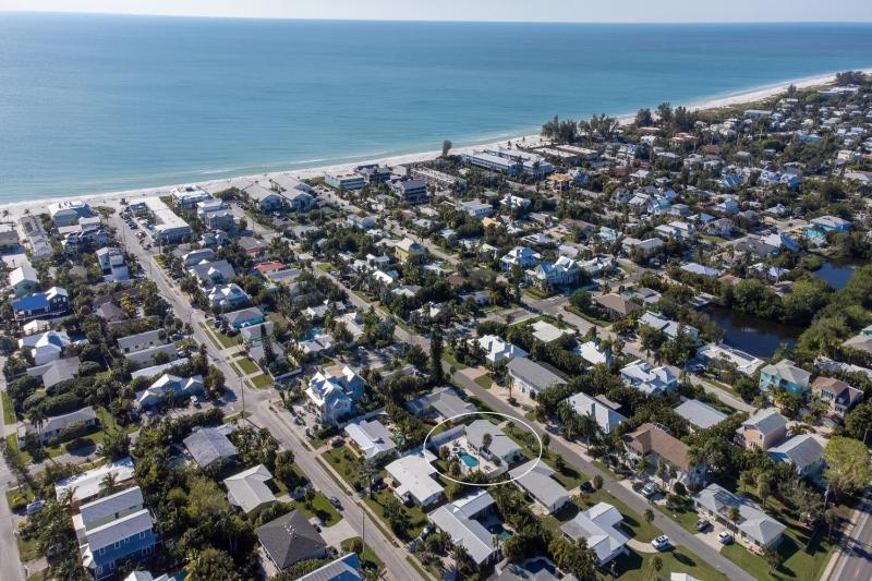 Hart of the Gulf - Dog Friendly by Anna Maria Life Vacation Rentals - image 9